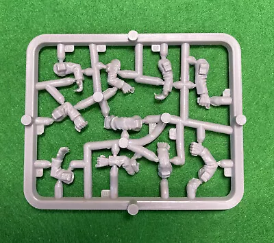 $52.10 • Buy Games Workshop Classic Imperial Guard Arm Bit Sprue Rogue Trader 40k Arms Bit Bn