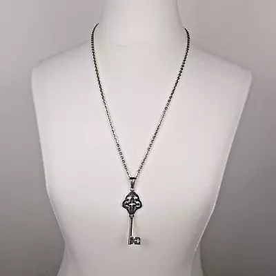 VINTAGE MEXICO Sterling Silver Ornate SKELETON KEY On A Sterling Cable Chain • $28.95