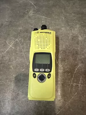 MOTOROLA Yellow Astro XTS5000R H18UCF9PW6AN 700-800 MHZ  Radio • $89.99