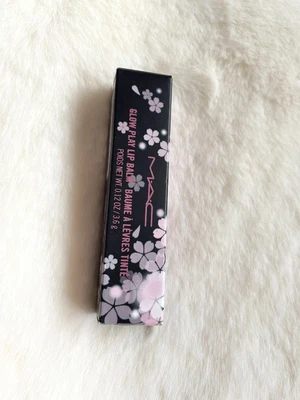 £27.99 • Buy MAC Cosmetics Glow Play Lip Balm Fleur Welcome Black Cherry New In Box Genuine