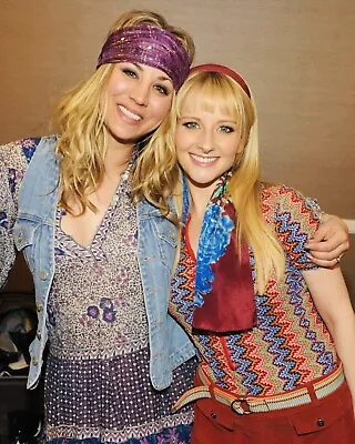 SEXY KALEY CUOCO 8x10 PHOTO WITH MELISSA RAUCH • $11.50