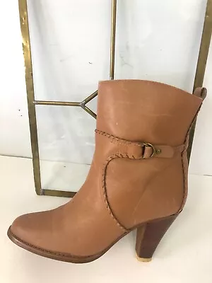 VINTAGE Women Brown Ankle Boots 8.5M STYLE 37349 • $40.99