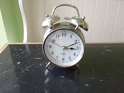 Modern Vintage StyleQuartz Alarm Clock With Light Feature. • £2.99