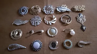 Vintage Signed Faux Pearl Pin Brooch Mixed Lot Sarah Cov Monet Emmons Avon Tona. • $29.99