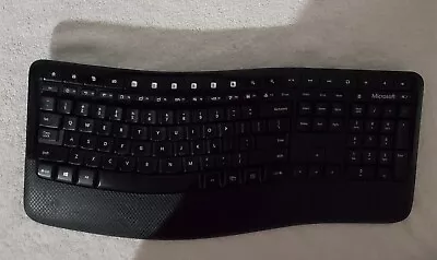 Microsoft 1394 Black Wireless Bluetooth Comfort Keyboard 5000 No Receiver • $15