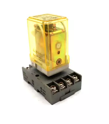 IDEC RR2P-U AC 120V8-Pin Octal 10 Amp Relay And SR2P-06 10Amp 300V Socket • $23.99