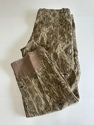 Magellan Outdoors Mossy Oak Camo Hunting Pants Mens Size 3XL 44x30 • $20.99