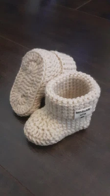 £4.99 • Buy Crochet Baby Booties 3-6 Months Handmade Beige