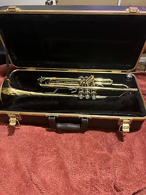 Vintage Bach Tr300 Trumpet Read!!!! Includes Case And Mouthpiece • $159