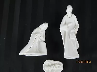 C-281 Mikasa 3 Piece Porcelain Holy Night Nativity Set KT 421 • $18.95