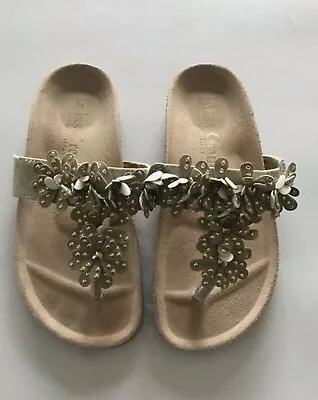 MISS GRANT Girls Beige Leather Flip Flops Thongs Cork Sole Italy 32 EUC • $59.99