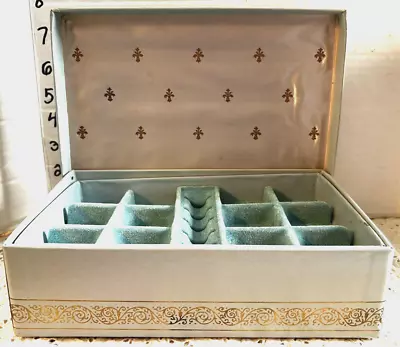 Vintage Jewelry Box With Removable Pale Green Velvet Tray 9  L X 5 W X 3  H  {T} • $9.99