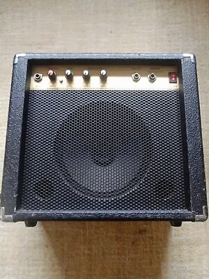 Soundlab G860F Guitar Amp 26W • £15
