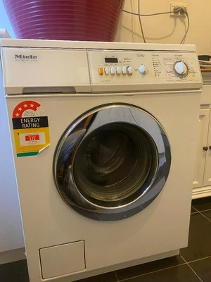 $299 • Buy Miele Front Load Washing Machine - W1926 - 6kg Capacity 