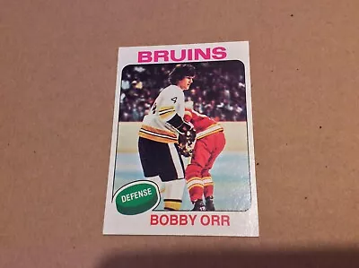 Bobby Orr 1975-76 Topps #100 • $28