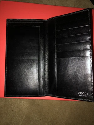 $125 • Buy Vintage Authentic Gucci Men's Wallet