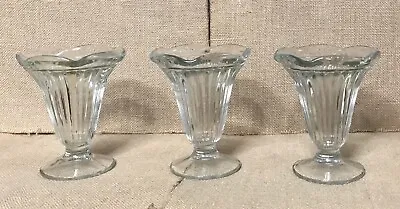 Vintage Clear Glass Old Fashioned Ribbed Sundae Dish Fluted Edge Set Of 3 • $14