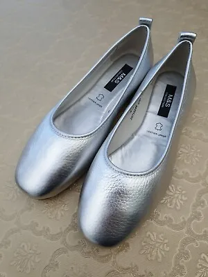 Ladies Marks And Spencer Silver Flat Leather Shoes Size UK 4.5 New • £9.49