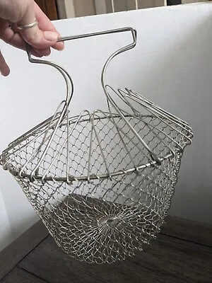 Vintage Wire Egg/Fruit Basket Collapsible Metal Mesh Chainmail 9  EUC NO RUST • $19.99