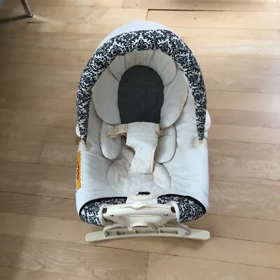 Baby Rocking Cradle Graco • £40