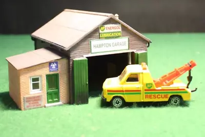 Hampton Garage Workshop - Resin 00 Gauge Building • £9.99