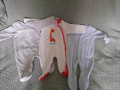 £3.80 • Buy Baby Boys Warm Fleece Giraffe Sleepsuits Bundle Velour White Blue 0-3 Months