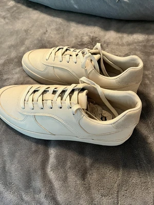 $16.80 • Buy Zara Men Shoes 8.5