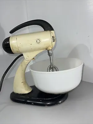 1930s SUNBEAM Mixmaster Mixer Model 5 Bakelite Handle 10 Speed WORKS! • $49.95