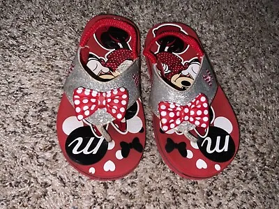 Disney Minnie Mouse Red With Silver Glitter & Bow Light Up Sandals Sz 11/12 • $6.99