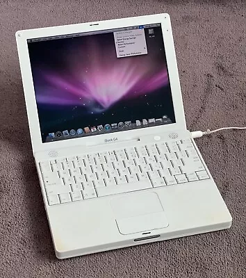 Apple IBook G4 Vintage Laptop - In Great Condition. Tested & Fully Working • £55