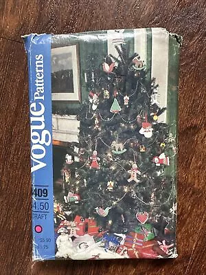 VOGUE Patterns  Christmas Craft  #8409 Uncut Vintage Christmas Accessories OOP • $6.99