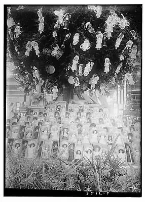 ChristmasShow WindowXmas1910-1915Holidaydolls In The Windowtree • $9.99