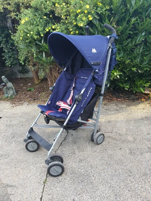 £55 • Buy Navy Maclaren Triumph Lightweight Umbrella Fold Stroller Carry Strap GB Flag 
