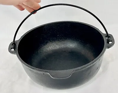 VINTAGE 8  CAST IRON 2qt DUTCH OVEN POT - Made In The USA! • $49.99