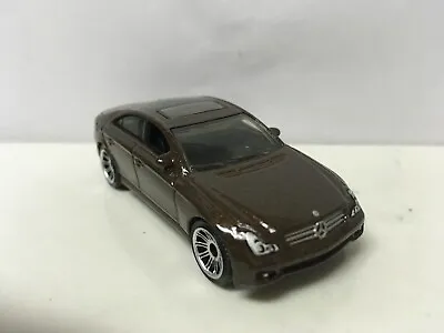 2004-2009 Mercedes CLS500 Collectible 1/64 Scale Diecast Diorama Model • $9.99