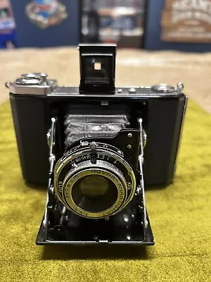 Zeiss Ikonta 521/16 Camera With Case • $48