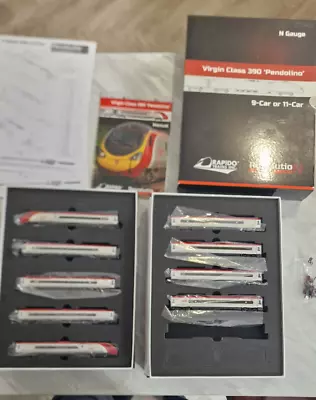 REVOLUTION TRAINS 'N' GAUGE VIRGIN Original PENDOLINO 390045 9 CAR SET • £350