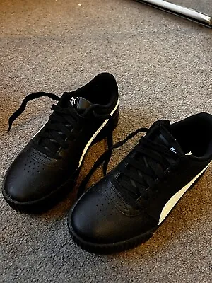 $30 • Buy Puma Women’s Black White Casual Shoes As New Size 6 1/2