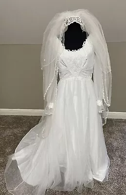 1960’s/70’s Wedding Gown Veil And Sydney Bush Underskirt Union Made Boho Gunnie • $100