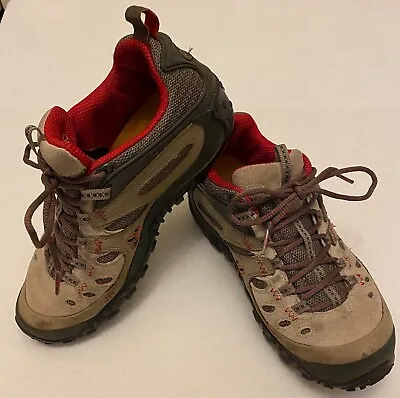 Merrell Chameleon Arc Ventilator Tan/Beige Hiking Trail Shoes Size 8 Women's • $59.99