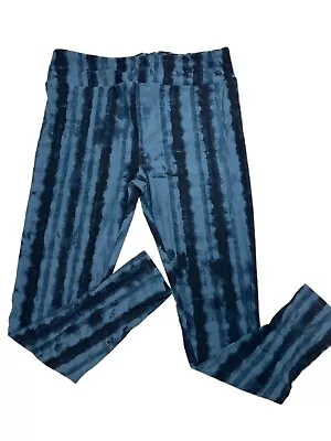 TC LuLaRoe Leggings Blue Black Vertical Stripes Fits 12/18 • $23