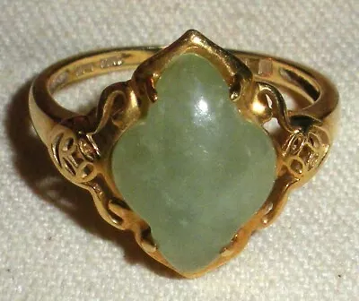 ANTIQUE 14K GOLD LIGHT GREEN JADE RING SIZE 8 1/4 Tuvi • $450