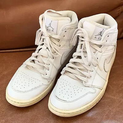 Nike Air Jordan 1 Mid Mens Size 9 554724-100 White Basketball 2012 • $57.20