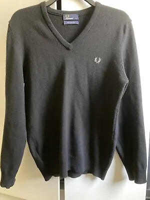 £17 • Buy Mens Fred Perry Black V Neck Jumper Lambswool Small