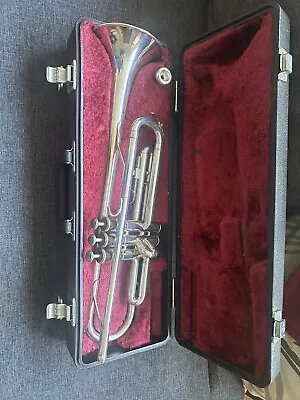 YAMAHA YTR1335 Bb Trumpet Silver Japanese Ref 269 • £276.59