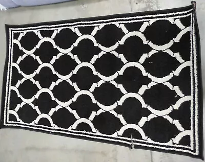 ANTHRACITE / IVORY 3' X 5' Damage Binding Rug Reduced Price 1172605288 AMT415G-3 • $25