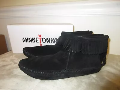 Minnetonka Black Fringed Boot Moccasin Back Zip Soft Sole Women's 5.5 NEW 189 • $26