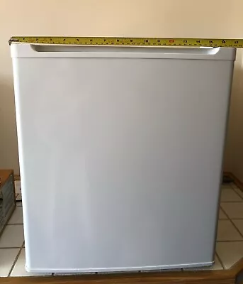 Argos Table Top Freezer DD1-05 • £45