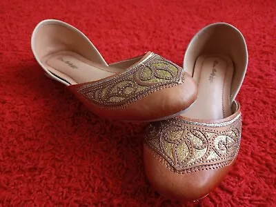 Miss Selfridge Beautiful Embroidered Punjabi Style Shoes UK Size 5-5.5 • £6.99