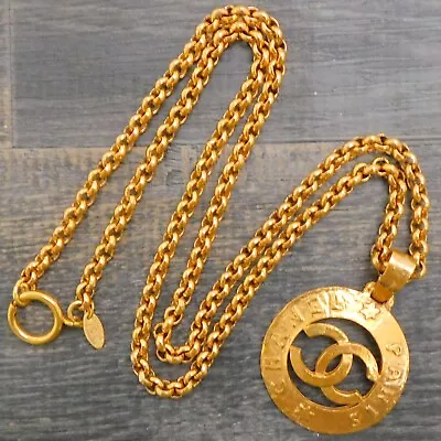 CHANEL Gold Plated CC Logos Round Charm Vintage Necklace Pendant #428c Rise-on • $888.42